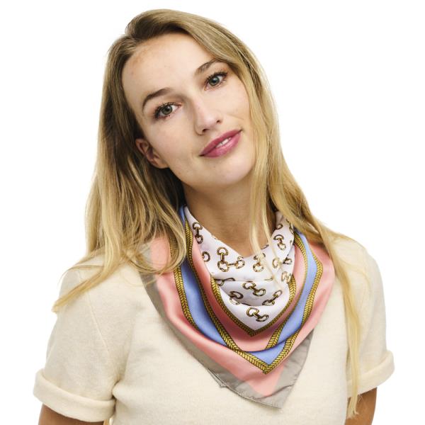 SILKY SQUARE NECK SCARF