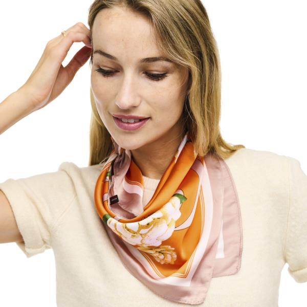 FLOWER SILKY SQUARE NECK SCARF