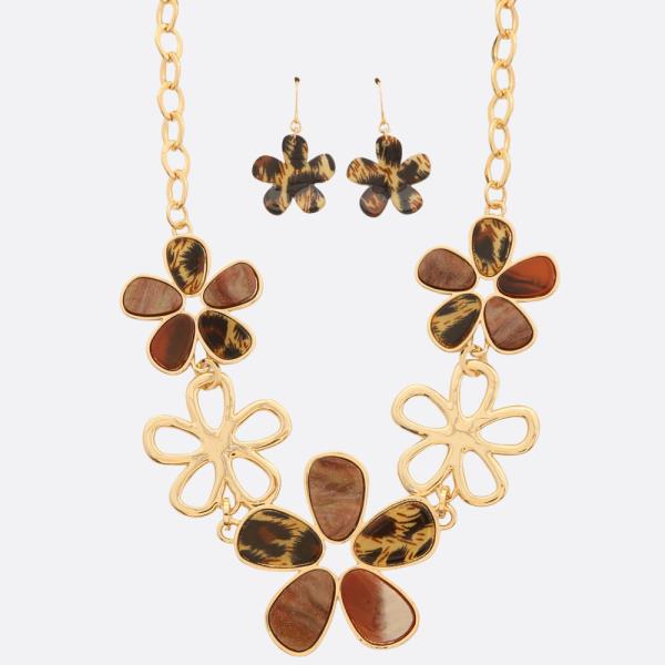 FLOWER LINK NECKLACE