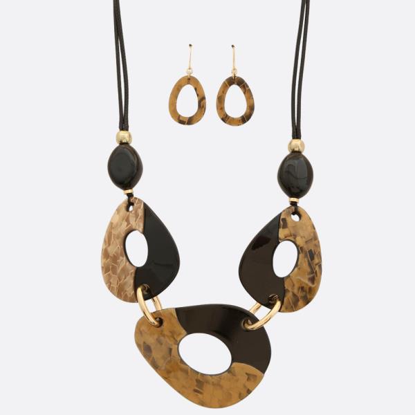 ACETATE OVAL LINK NECKLACE