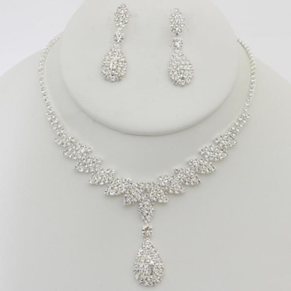 RHINESTONE DROP PENDANT NECKLACE SET