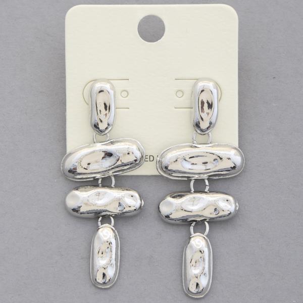 OVAL LINK METAL DANGLE EARRING