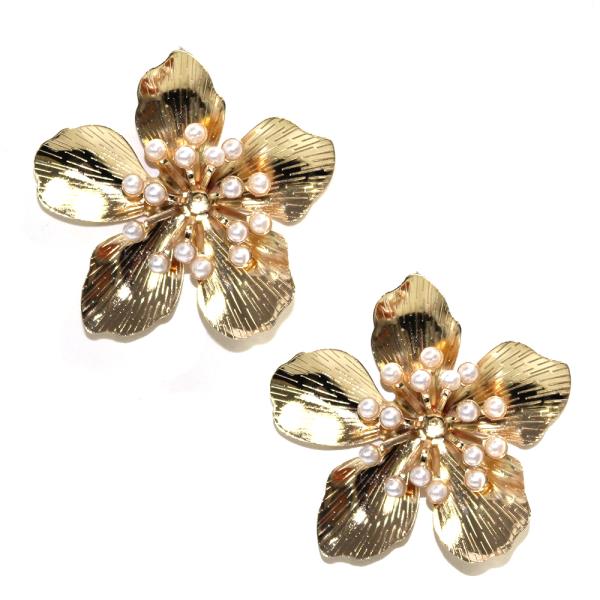 PEARL FLOWER POST EARRING