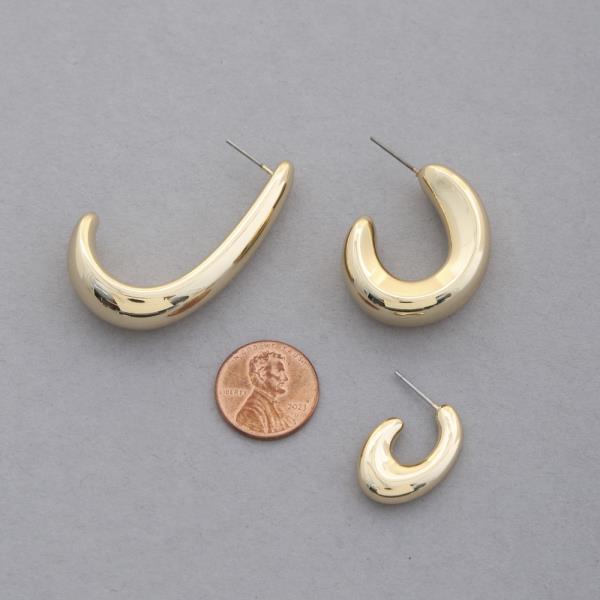 METAL C HOOP EARRING 3 PAIR SET