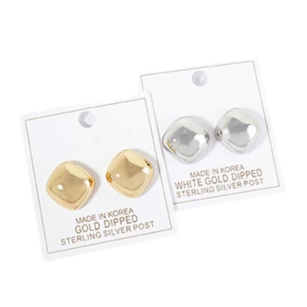 METAL PUFFY SQUARE STUD EARRING