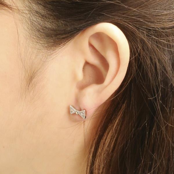 14K GOLD/WHITE GOLD DIPPED TINY LITTLE BOW STUD EARRING