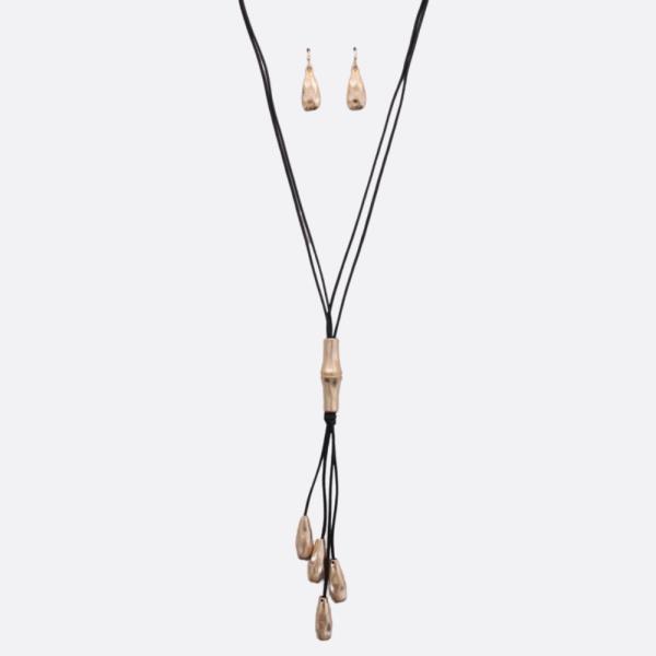 BEADED THREAD LAYERED NECKLACE
