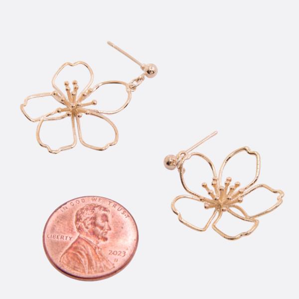 SODAJO FLOWER GOLD DIPPED EARRING