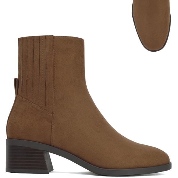 BASIC CHELSEA BOOTS 16 PAIRS