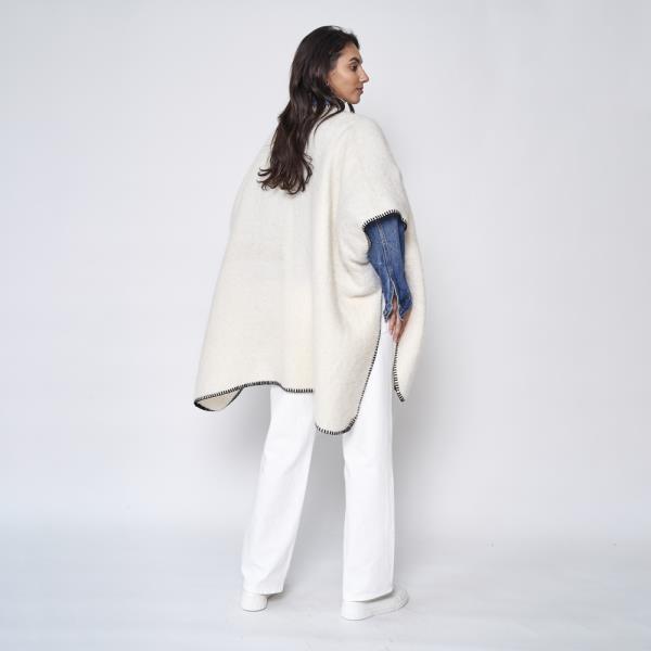 OPEN FRONT BLANKET STITCH KIMONO