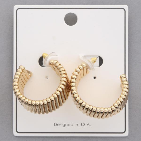 OPEN CIRCLE METAL EARRING