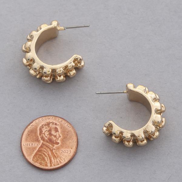 OPEN HOOP METAL EARRING