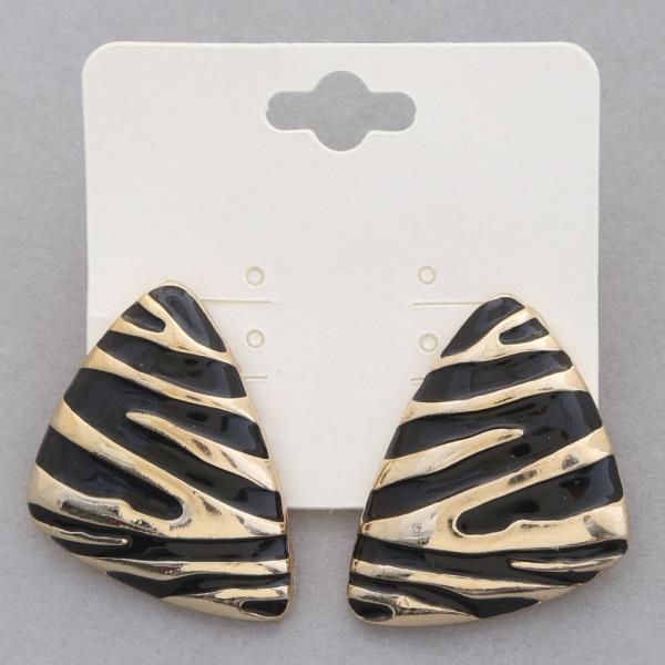 ANIMAL PATTERN TRIANGLE METAL EARRING