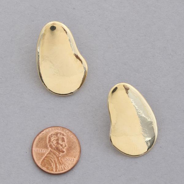 SODAJO OVAL METAL GOLD DIPPED EARRING