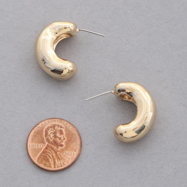 OPEN CIRCLE METAL EARRING