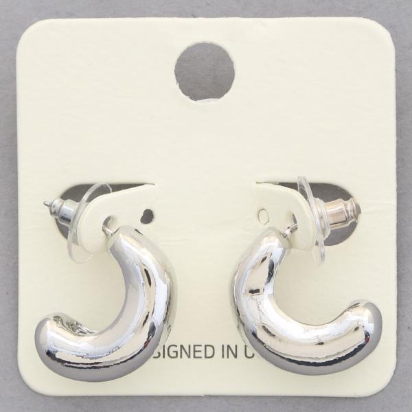 OPEN CIRCLE METAL EARRING