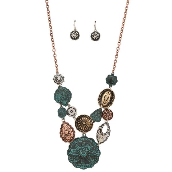 FLOWER LINK METAL NECKLACE