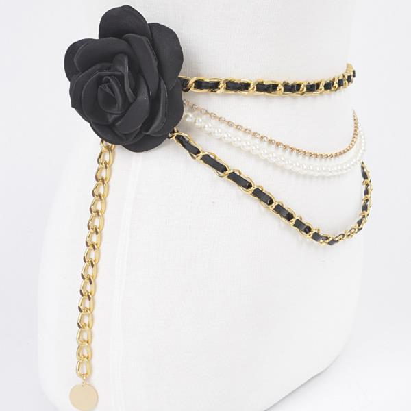 TWO FLOWERS MULTI LAYERED PLUS SIZE CHAIN BELT