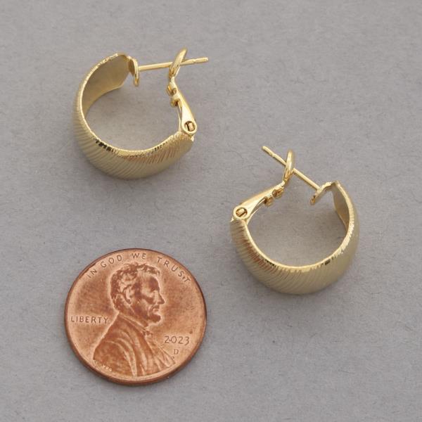 14K GOLD DIPPED WIDE TEXTURED HOOP EARRING