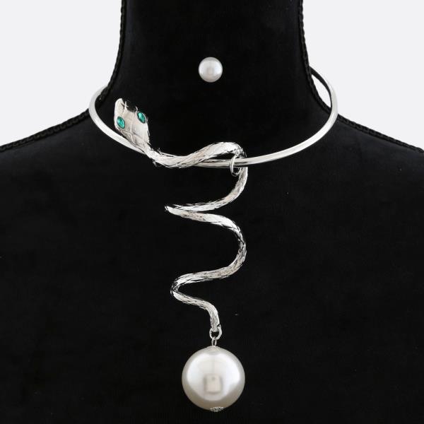 SNAKE PEARL BEAD METAL NECKLACE