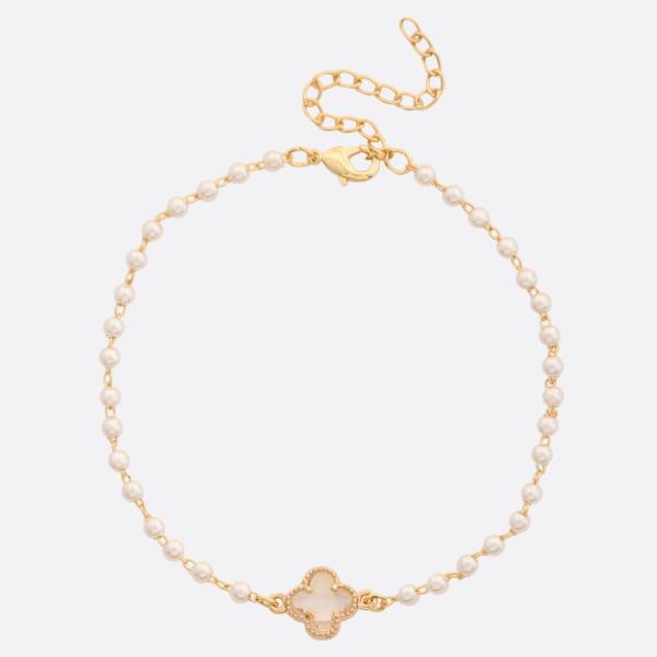 SODAJO CLOVER CHARM BEADED BRACELET