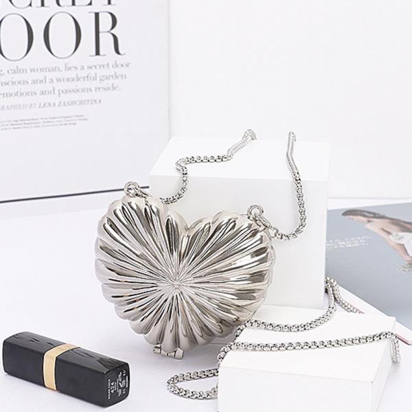 METAL MINI HEART CLUTCH BAG