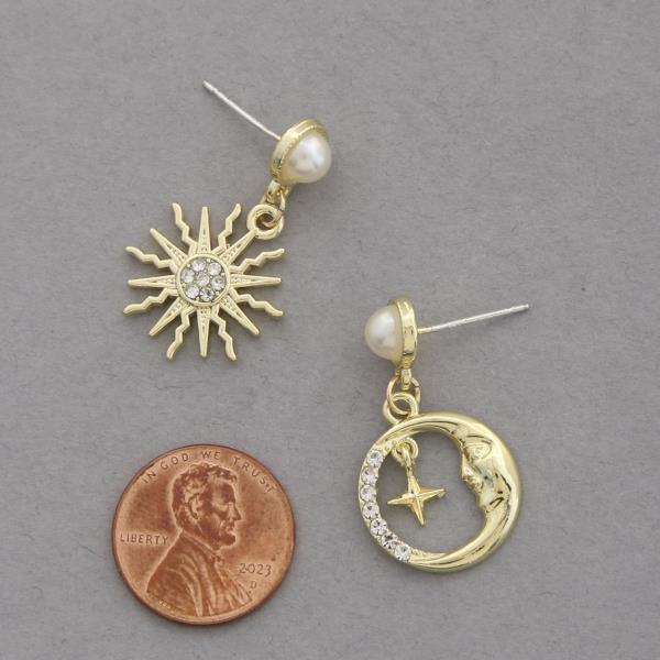 SUN MOON DANGLE EARRING