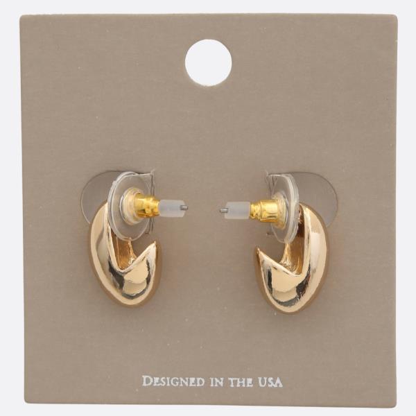 DAINTY OVAL METAL EARRING