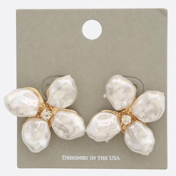 PEARL FLOWER POST EARRING