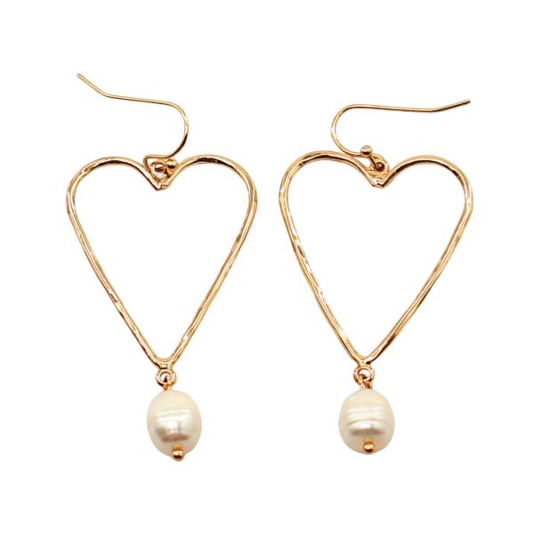 METAL HEART PEARL DANGLE EARRING