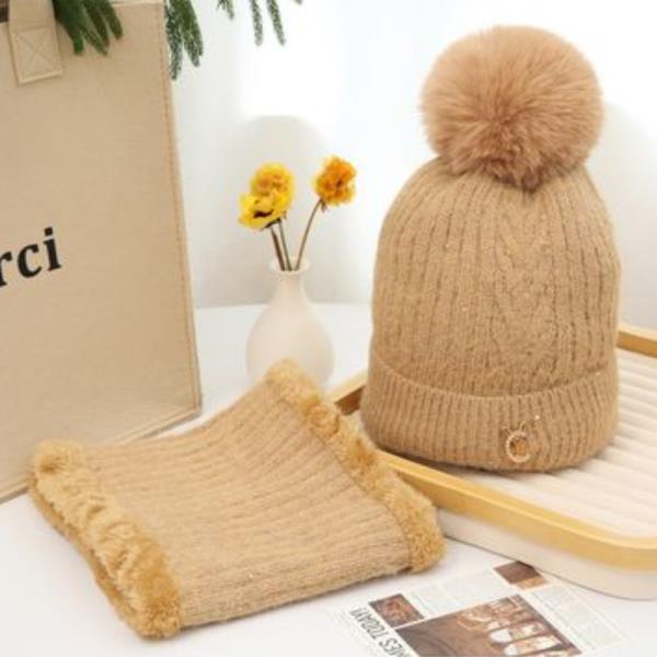 (ONLINE ONLY) FAUX FUR POMPOM BEANIE AND SCARF SET (12 UNITS)