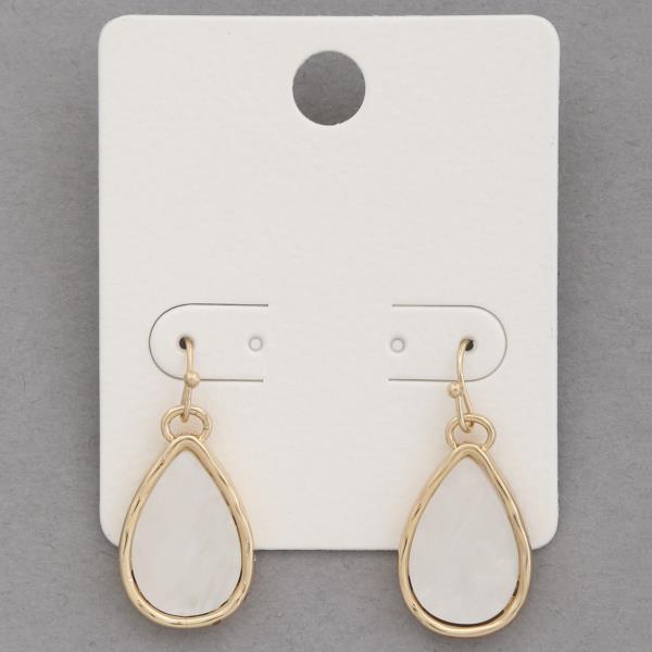 TEARDROP DANGLE EARRING