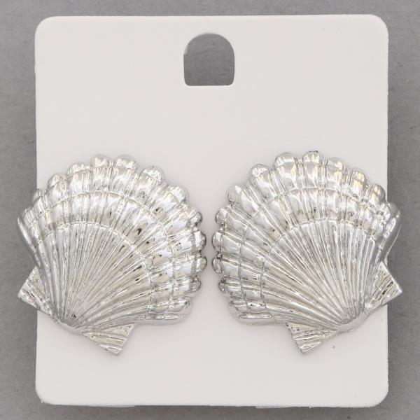 SEASHELL METAL EARRING