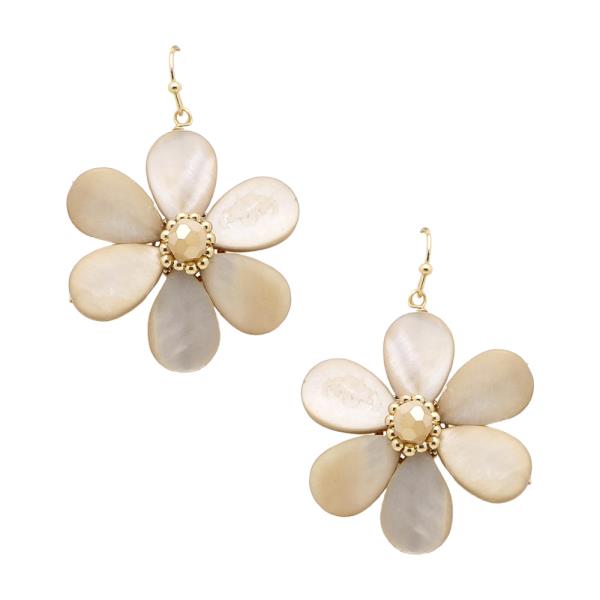 FLOWER SHELL DANGLE EARRING