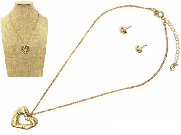 HEART PENDANT METAL CHAIN W HEART PENDANT NECKLACE EARRING SET