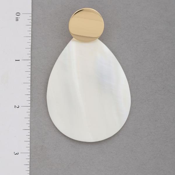 MOTHER OF PEARL TEARDROP DANGLE EARRING