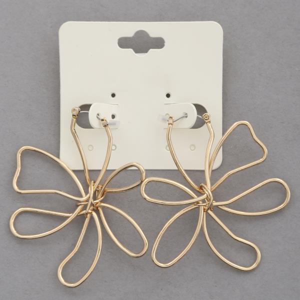 FLOWER METAL EARRING