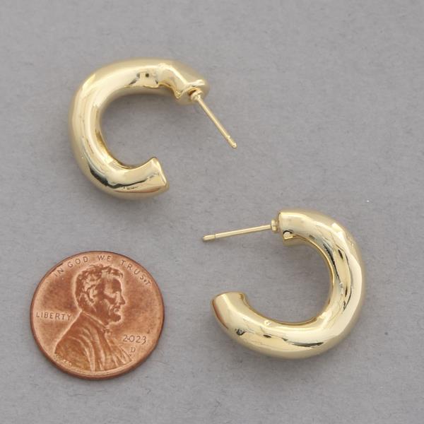 SODAJO WAVY OPEN HOOP GOLD DIPPED EARRING