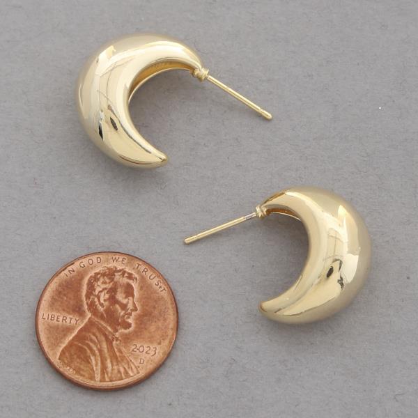 SODAJO METAL GOLD DIPPED EARRING