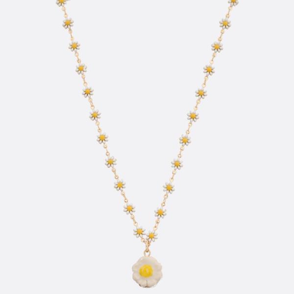 DAISY FLOWER NECKLACE