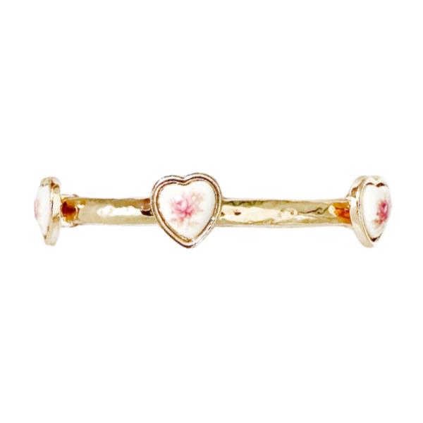 FLOWER PATTERN HEART STATION METAL BRACELET