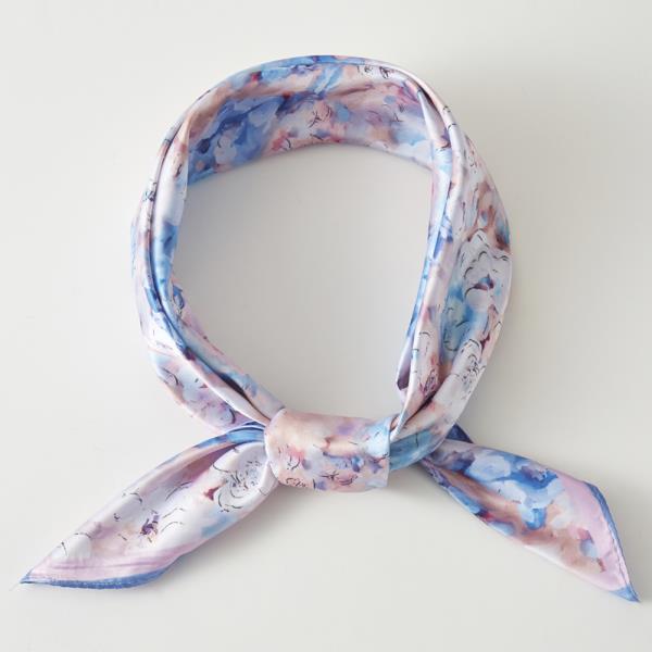 FLORAL PRINT SILKY BANDANA NECK SCARF