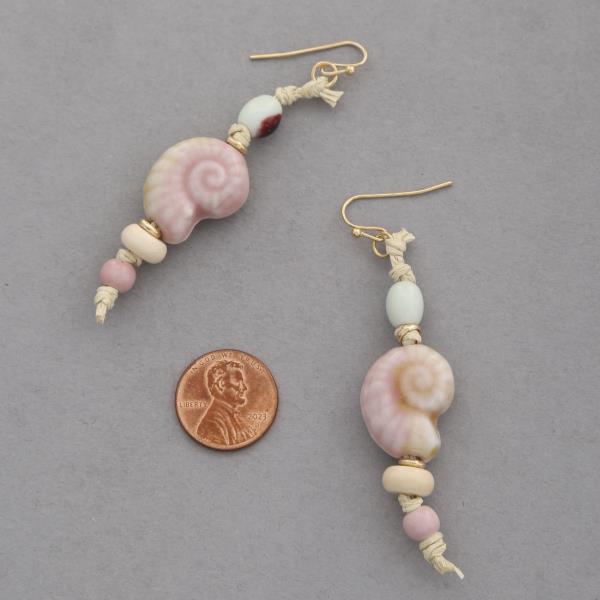 SEASHELL BEADED EARRING