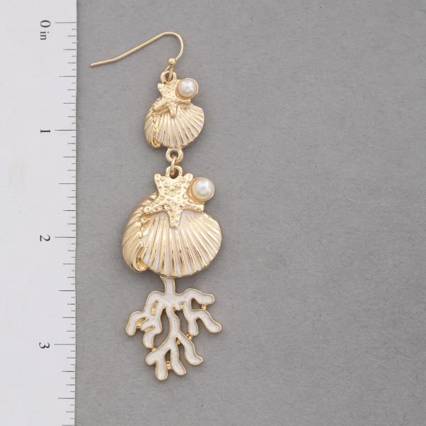 SEASHELL CORAL LINK DANGLE EARRING