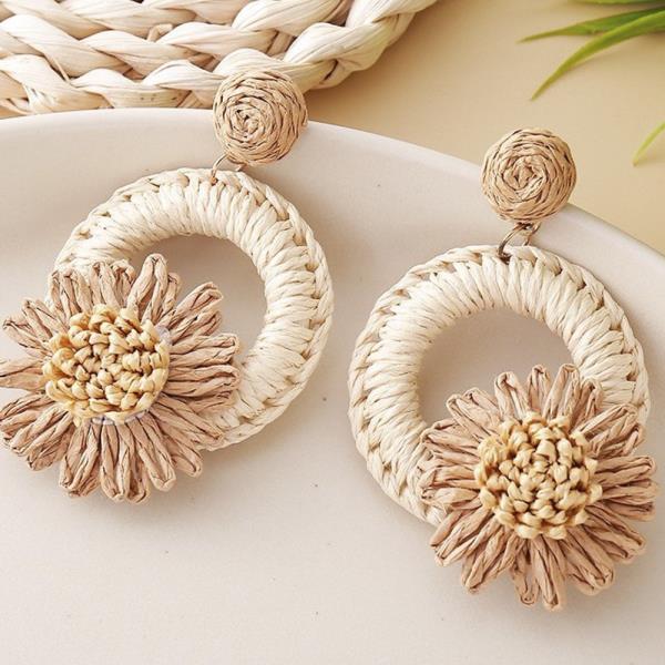 RAFFIA FLOWER HOOP DANGLE EARRING