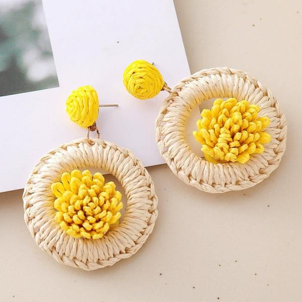 RAFFIA FLOWER HOOP DANGLE EARRING