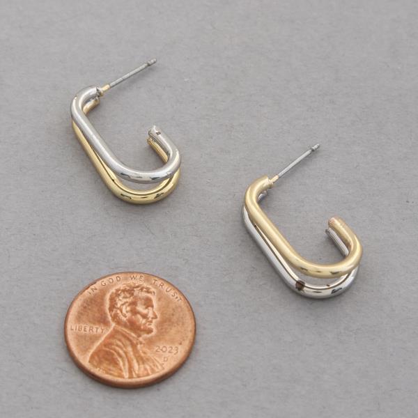 TWO TONE OPEN OVAL METAL EARRING