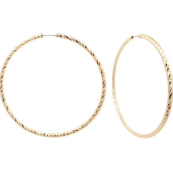 TEXTURED METAL HOOP EARRING