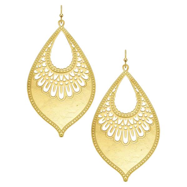 METAL FILIGREE TEARDROP FISH HOOK EARRING