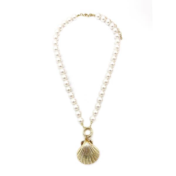 SEA LIFE SHORT PEARL CLAM PENDANT NECKLACE